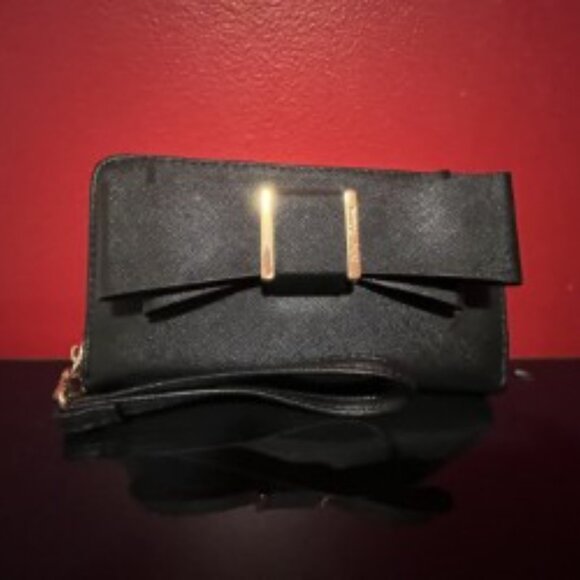 Betsey Johnson Bow Wallet Wristlet - Picture 2 of 3